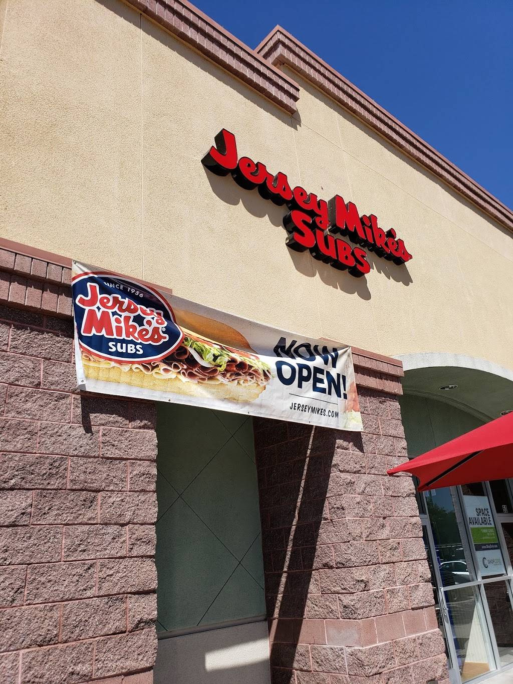 Jersey Mikes Subs | restaurant | 6845 Camino Arroyo Suite 60, Gilroy, CA 95020, USA | 4082167853 OR +1 408-216-7853
