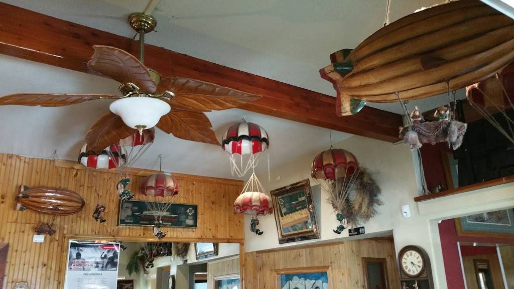 Main Street Bar & Grill | restaurant | 14084 Lakeshore Dr, Clearlake, CA 95422, USA | 7079946450 OR +1 707-994-6450