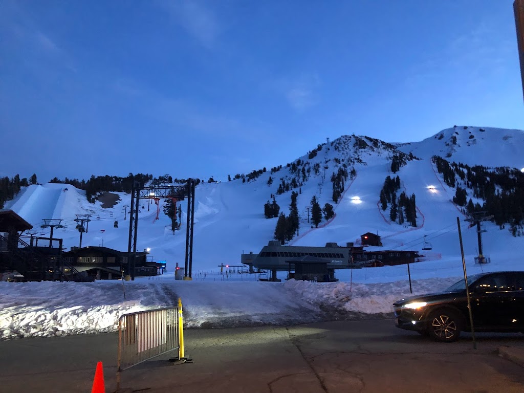 The Mill | restaurant | 9701 Minaret Rd #3000, Mammoth Lakes, CA 93546, USA | 7609340745 OR +1 760-934-0745