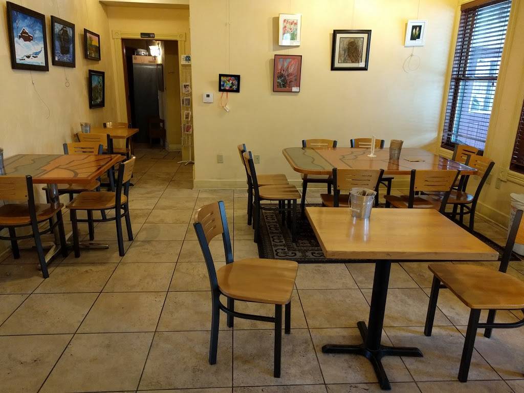 The SweetSpot Cafe | cafe | 226 W Whitewater St, Whitewater, WI 53190, USA | 2624735080 OR +1 262-473-5080