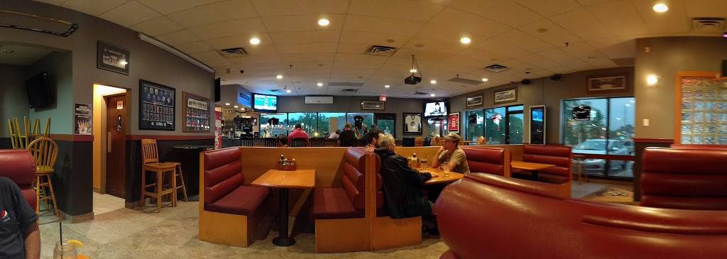 Kubbys Draft Bar & Grill | restaurant | 312 Commissioners Rd W, London, ON N6J 1Y3, Canada | 5194729455 OR +1 519-472-9455