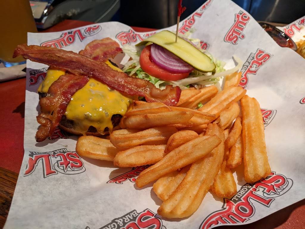 St. Louis Bar & Grill | restaurant | 10620 Yonge St Unit 16, Richmond Hill, ON L4C 3C8, Canada | 9057800183 OR +1 905-780-0183