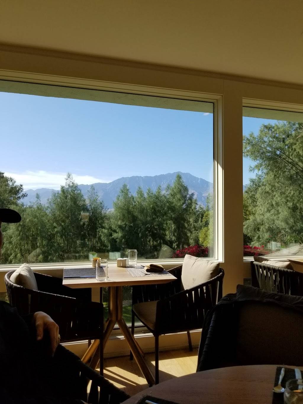 Essense | restaurant | 67425 Two Bunch Palms Trail, Desert Hot Springs, CA 92240, USA | 7603298791 OR +1 760-329-8791