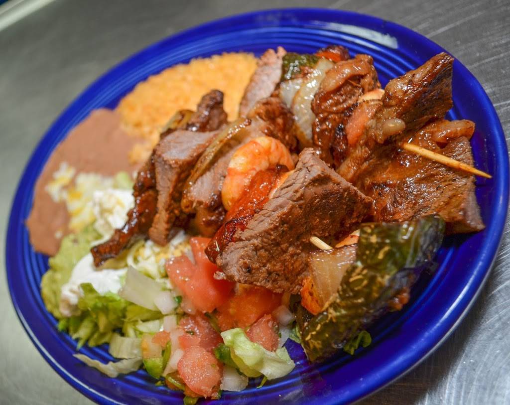 Cazadores Fresh Mexican Grill | restaurant | 4682 Main St, Grant, AL 35747, USA | 2567288226 OR +1 256-728-8226