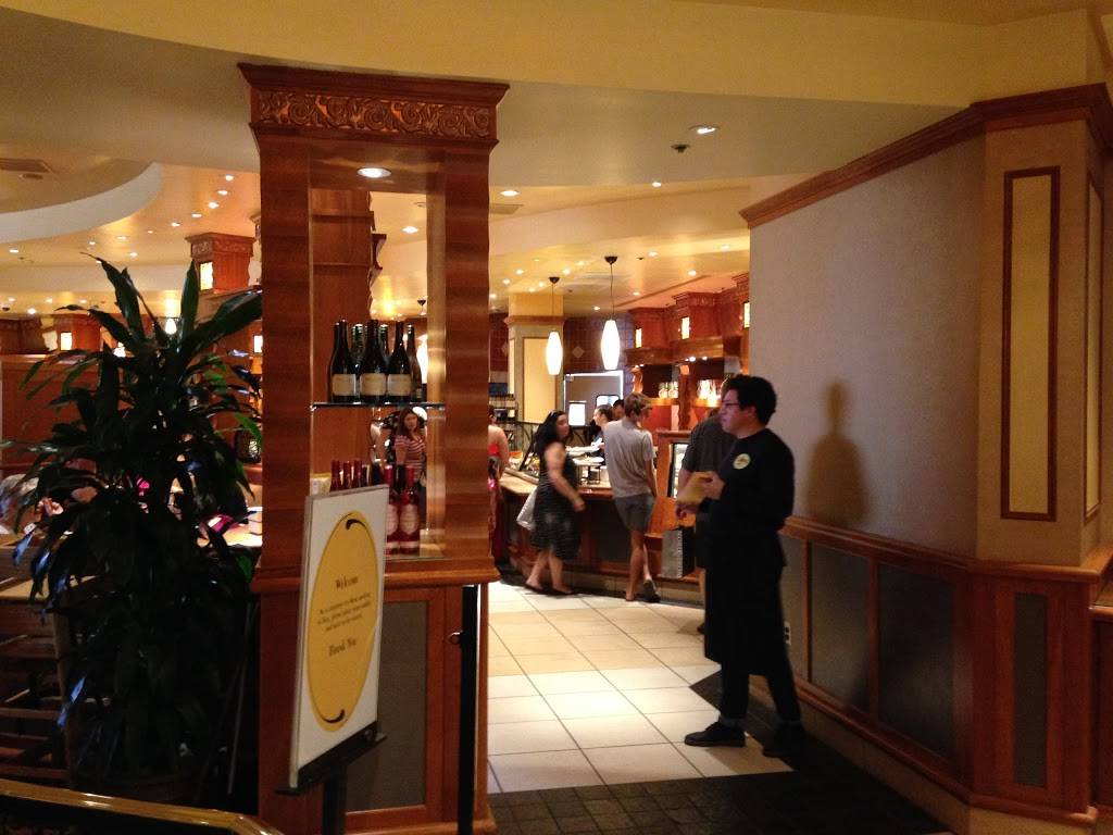 Marketplace Cafe | restaurant | 6997 Friars Rd, San Diego, CA 92108, USA | 6192954441 OR +1 619-295-4441