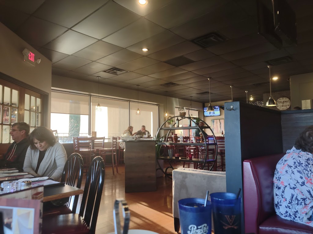 Gia Italian Restaurant | restaurant | 198 Turkeysag Trail, Palmyra, VA 22963, USA | 4345897230 OR +1 434-589-7230