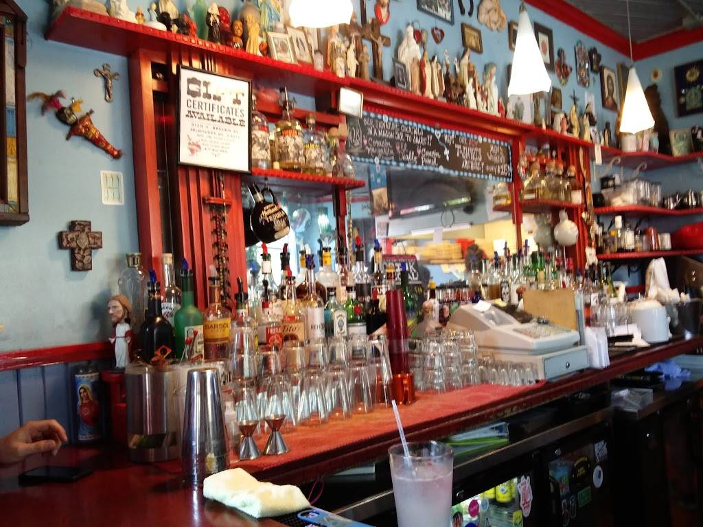 Café Corazón | restaurant | 3129 N Bremen St, Milwaukee, WI 53212, USA | 4148103941 OR +1 414-810-3941