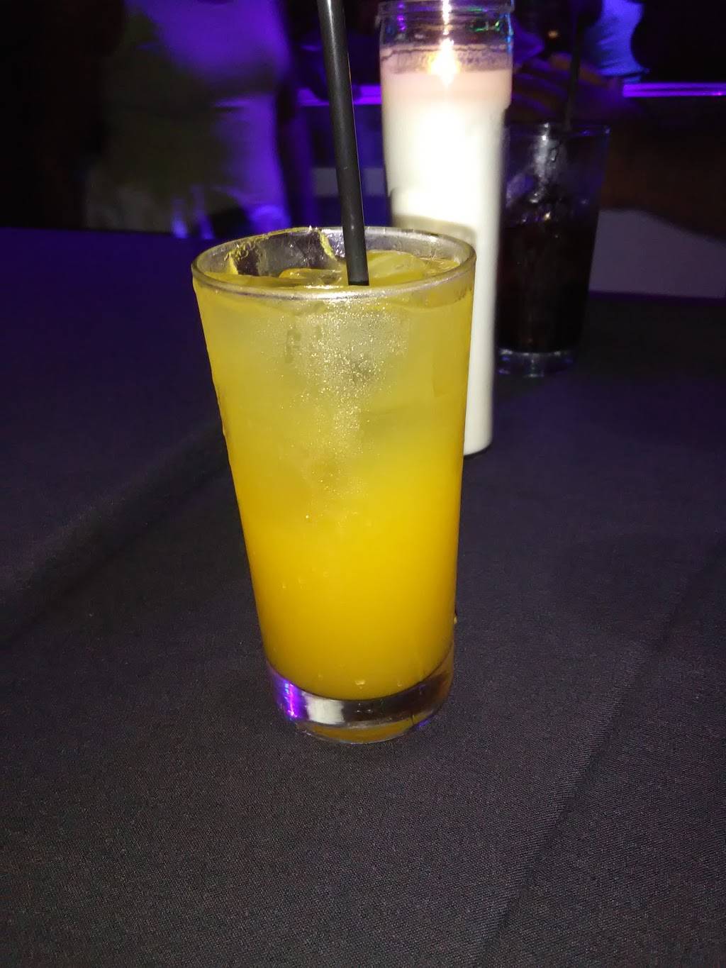 Central 111 Tapas Lounge | restaurant | 401 N Great Neck Rd #111, Virginia Beach, VA 23454, USA | 7572221022 OR +1 757-222-1022