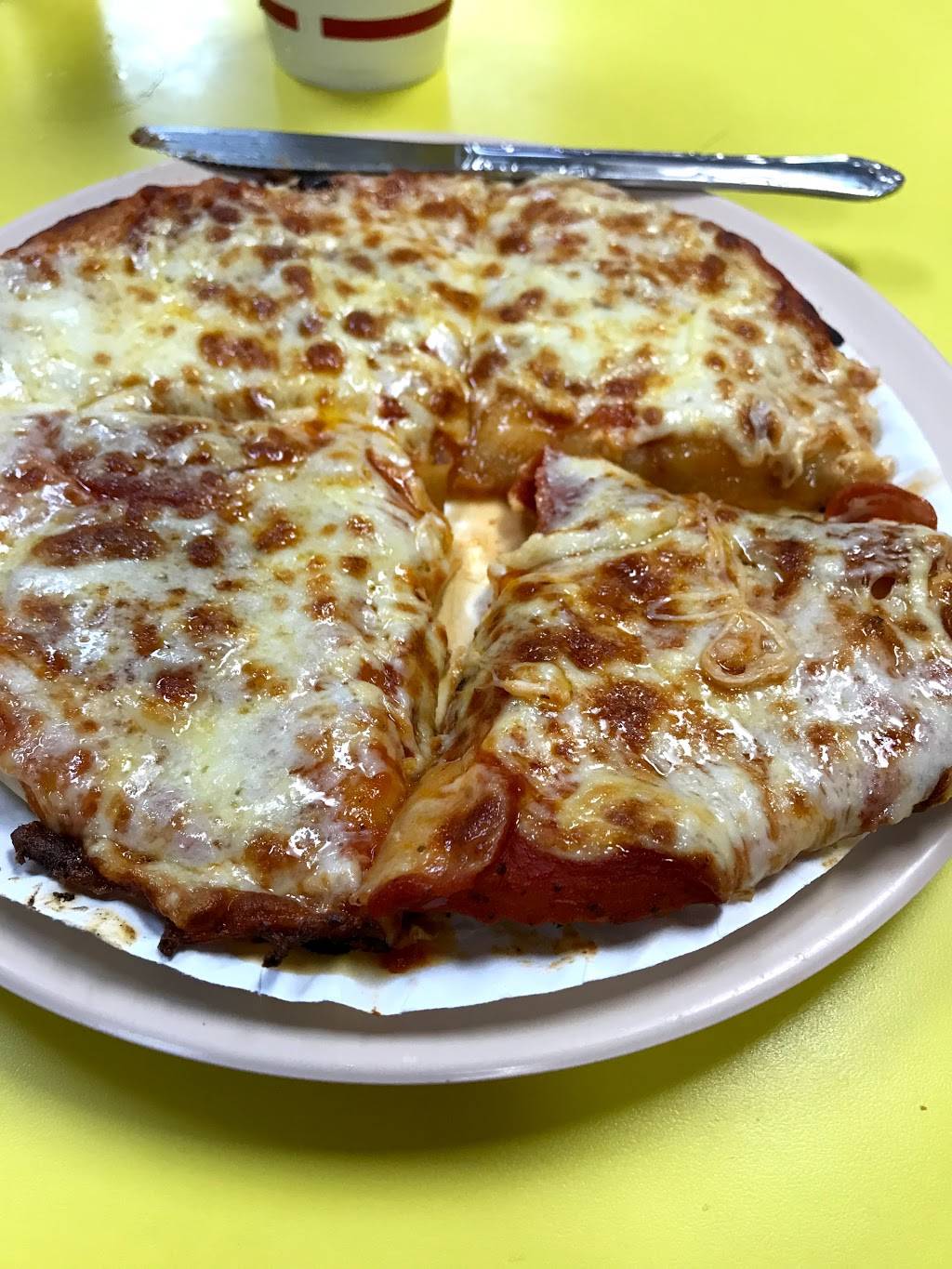 Reys Pizza | restaurant | 1050 E 8th Ave, Hialeah, FL 33010, USA | 3058059959 OR +1 305-805-9959