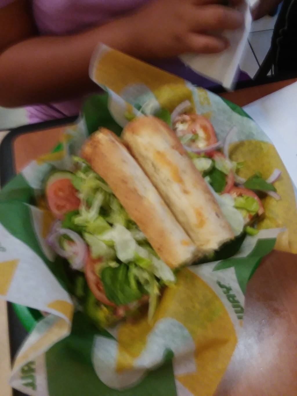 Subway Restaurants | restaurant | 16120 Valley Blvd #2, Fontana, CA 92335, USA | 9094527512 OR +1 909-452-7512