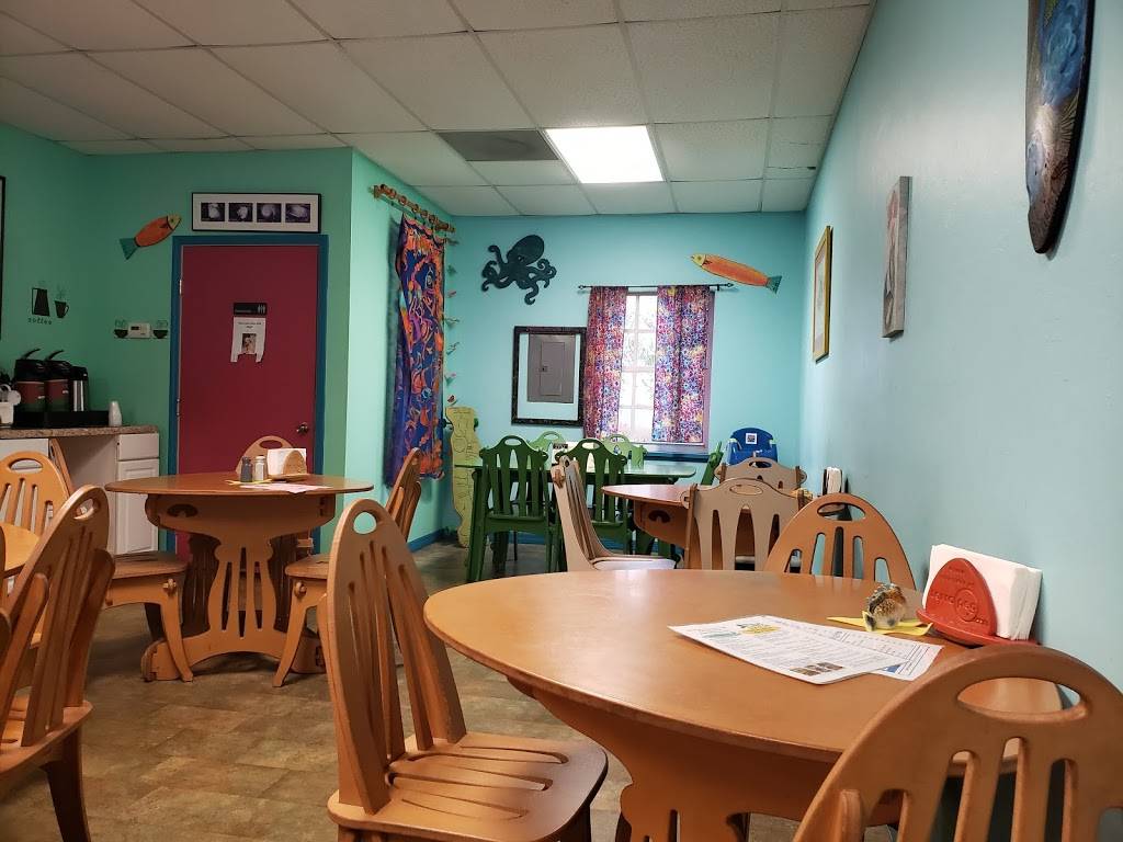 Little Lillys Island Deli | restaurant | 10700 Stringfellow Rd #20, Bokeelia, FL 33922, USA | 2392829264 OR +1 239-282-9264