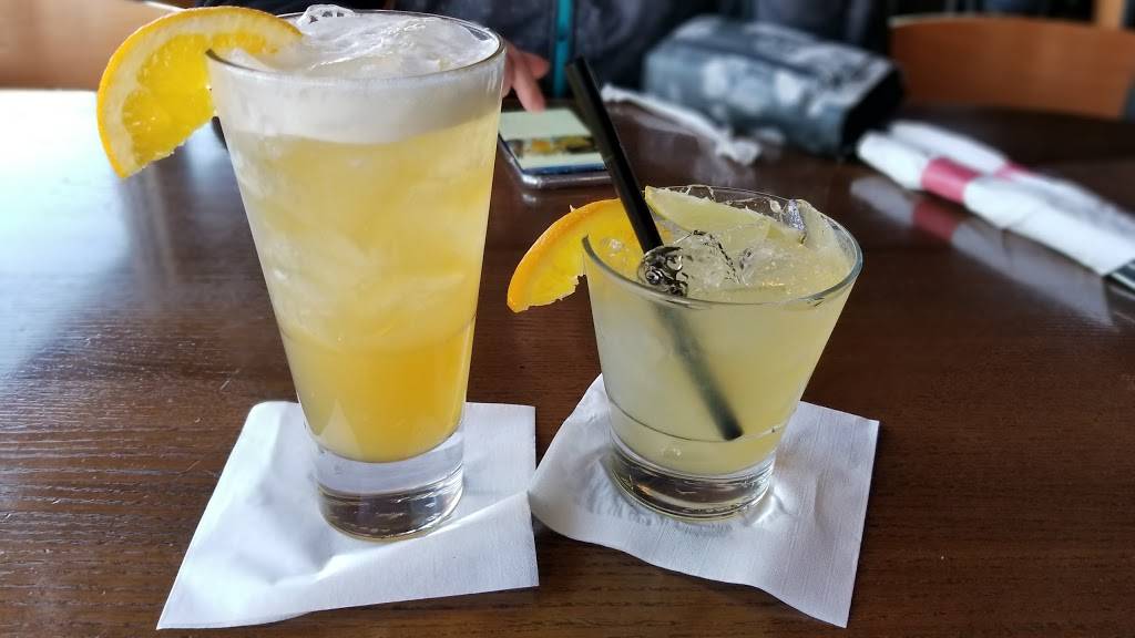 TGI Fridays | restaurant | 455 State Rd, North Dartmouth, MA 02747, USA | 5089841083 OR +1 508-984-1083