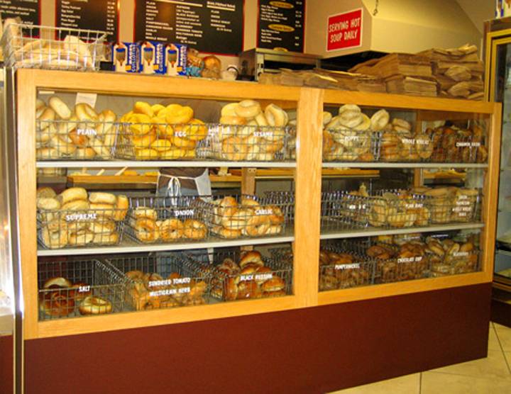 Upper Crust Bagels | bakery | 835 Waukegan Rd, Deerfield, IL 60015, USA | 8474050805 OR +1 847-405-0805