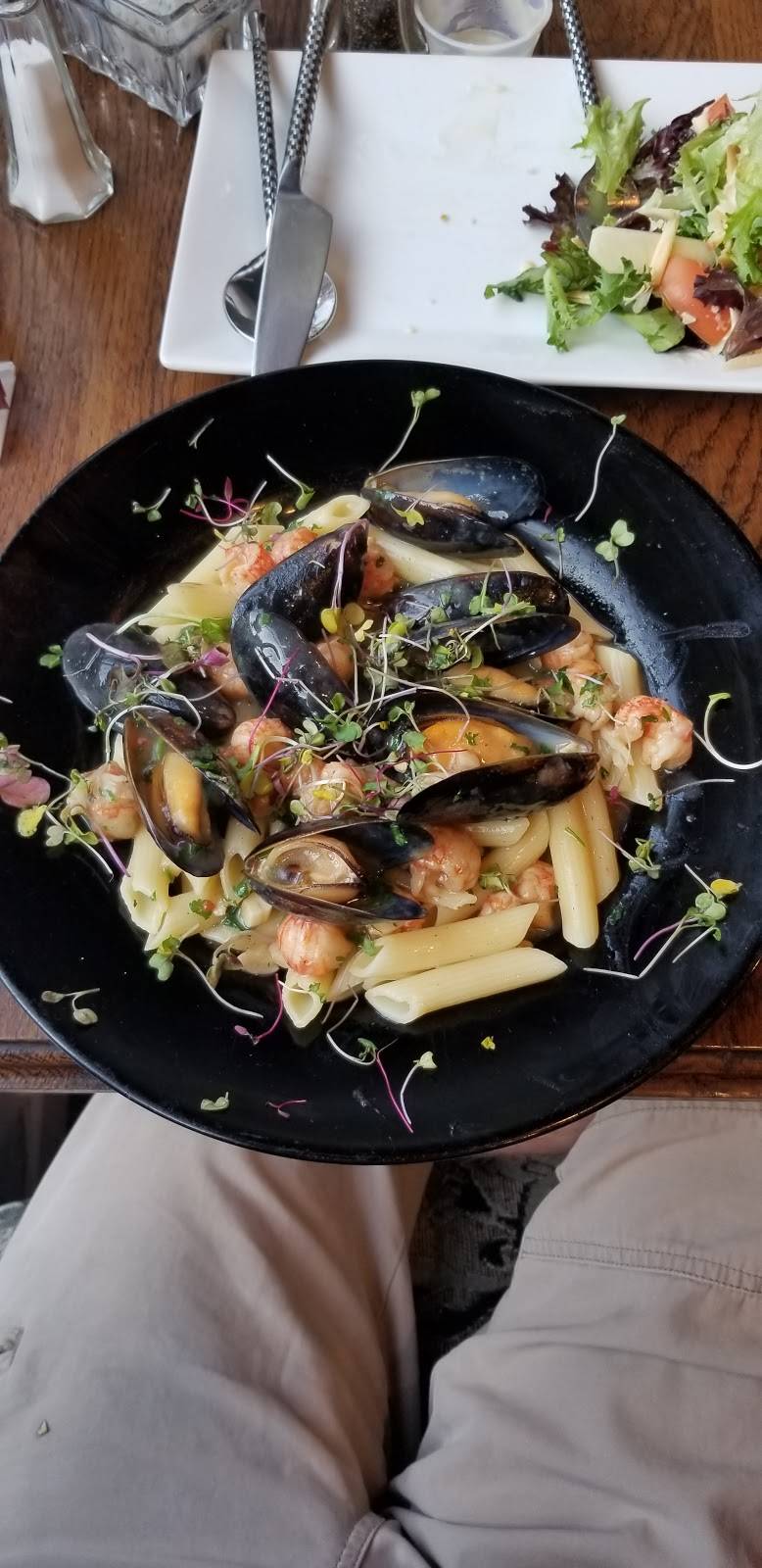 The Cafe New Orleans | restaurant | 218 William St, Fredericksburg, VA 22401, USA | 5403740404 OR +1 540-374-0404