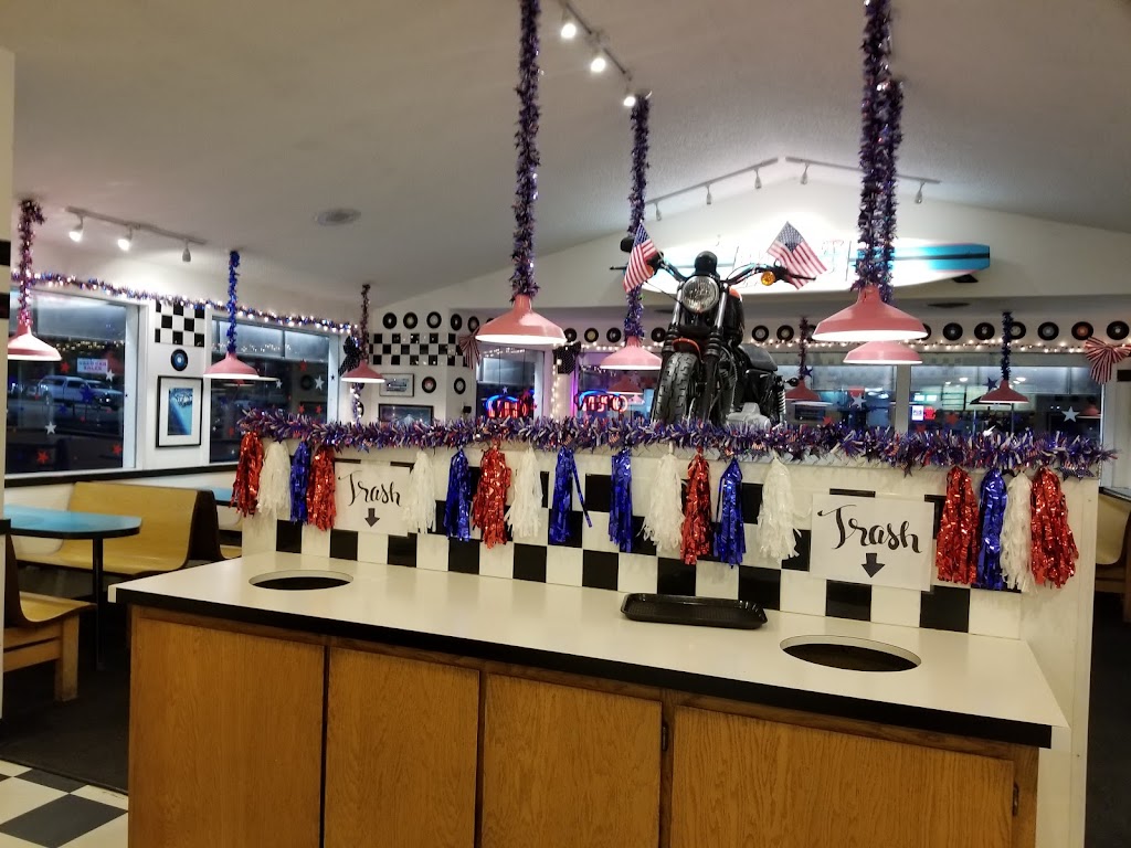 Burger Express | restaurant | 6708 Main St, Bonners Ferry, ID 83805, USA | 2082677347 OR +1 208-267-7347