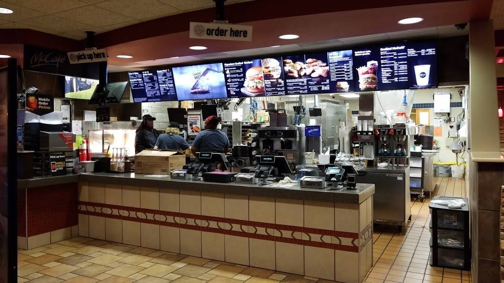 McDonalds | cafe | 11205 Kingston Pike, Farragut, TN 37934, USA | 8659662600 OR +1 865-966-2600