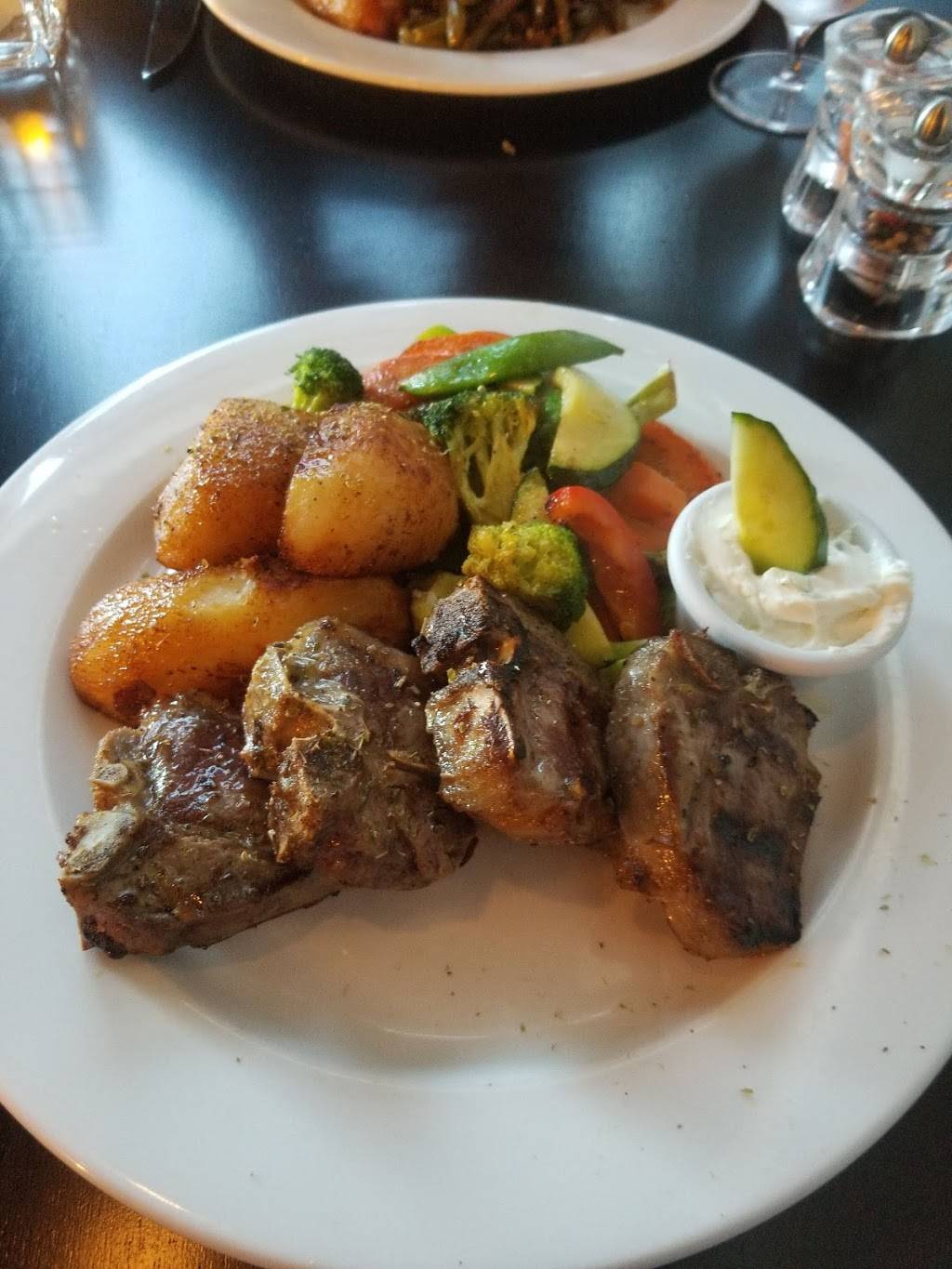 Pinelopis Greek Kitchen | restaurant | 4100 Strandherd Dr #109, Nepean, ON K2J 0V2, Canada | 6138431111 OR +1 613-843-1111