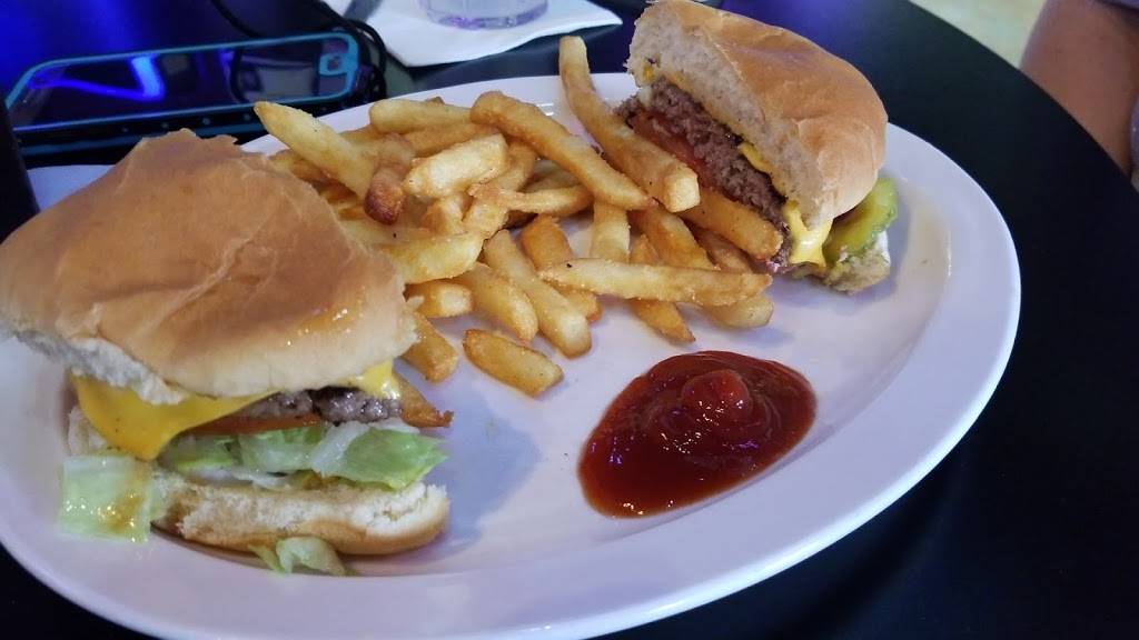 Lake Dallas Point | restaurant | 303 Swisher Rd #100, Lake Dallas, TX 75065, USA | 9404972051 OR +1 940-497-2051