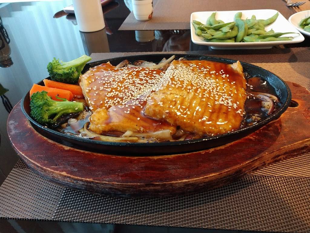 Asian Harbor | restaurant | 203 W Michigan St, Indianapolis, IN 46204, USA | 3176868888 OR +1 317-686-8888