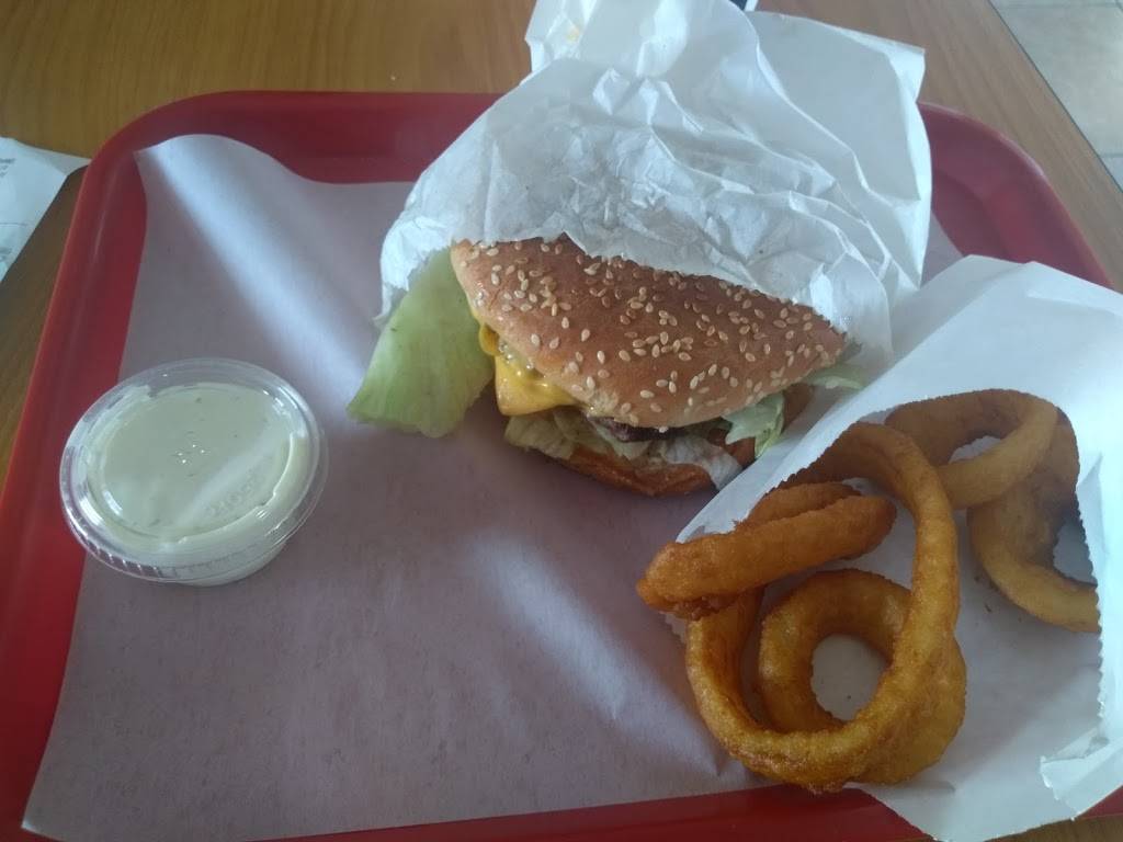 Oasis Burger & Shake | restaurant | 9345 La Riviera Dr, Sacramento, CA 95826, USA | 9163829699 OR +1 916-382-9699