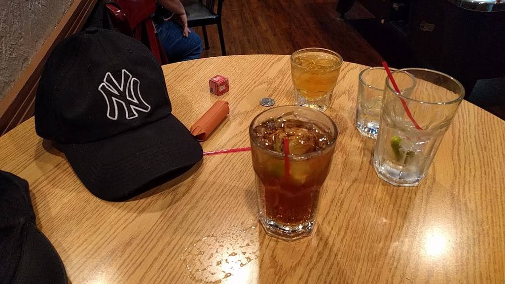 Johnny Pumps Cafe | restaurant | 7518 5th Ave, Brooklyn, NY 11209, USA | 7182384005 OR +1 718-238-4005