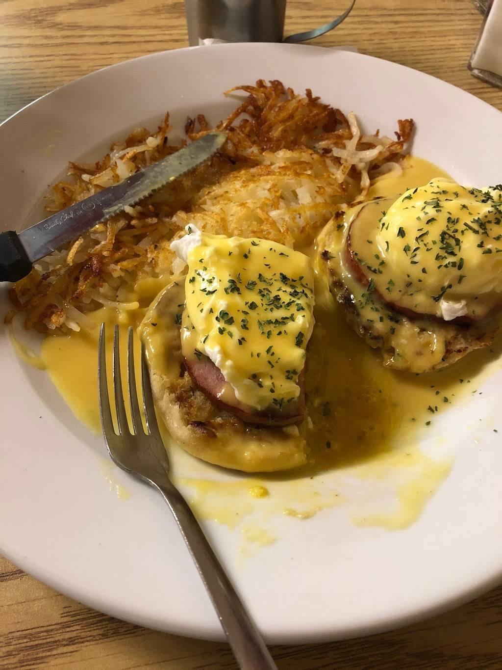 Hasslers Restaurant | cafe | 333 S Porter Ave, Norman, OK 73071, USA | 4053606722 OR +1 405-360-6722