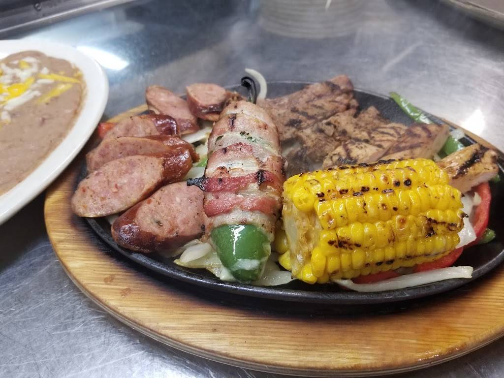 El Cerrito | restaurant | 8605 Jacksboro Hwy, Lakeside, TX 76135, USA | 6823164980 OR +1 682-316-4980