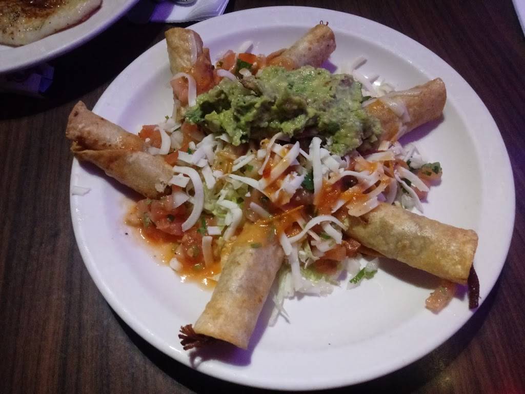 Pocos Mexican Restaurant | restaurant | 20917 Sherman Way, Canoga Park, CA 91303, USA | 8183406546 OR +1 818-340-6546