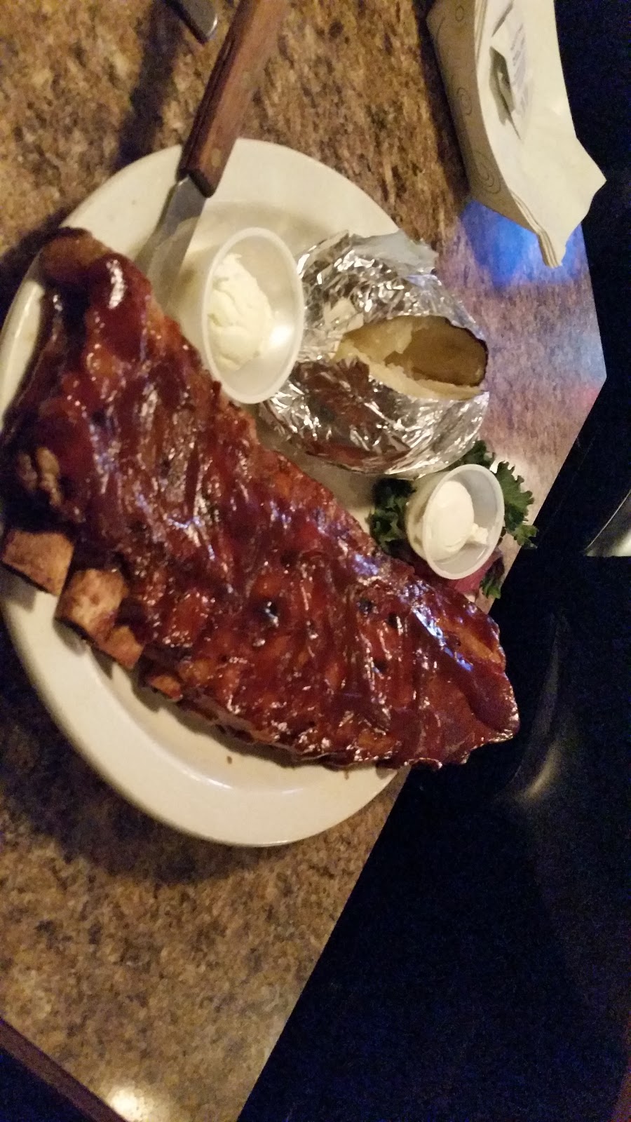 Fairways Bar & Grill | restaurant | 8256 Central Ave # B, Toledo, OH 43617, USA | 4195174653 OR +1 419-517-4653