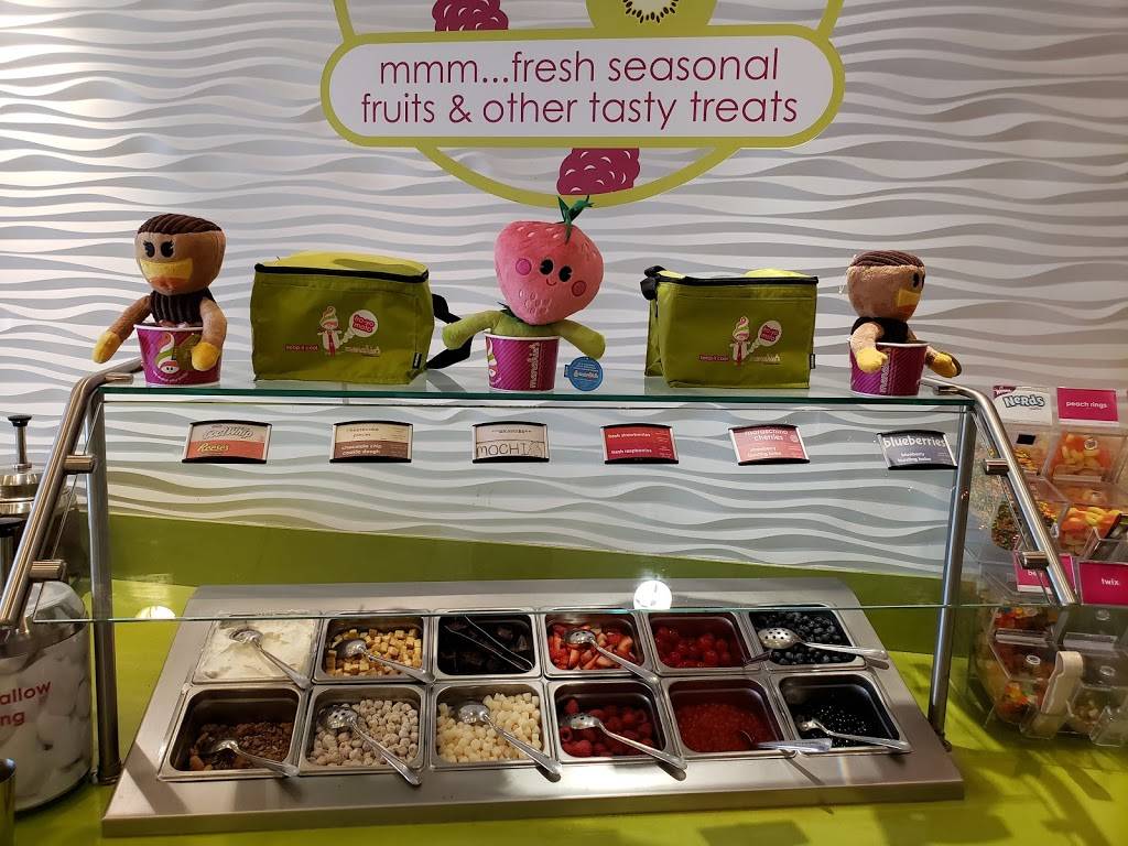 Menchies Frozen Yogurt | bakery | 3757 S Gilbert Rd, Gilbert, AZ 85297, USA | 4807869180 OR +1 480-786-9180