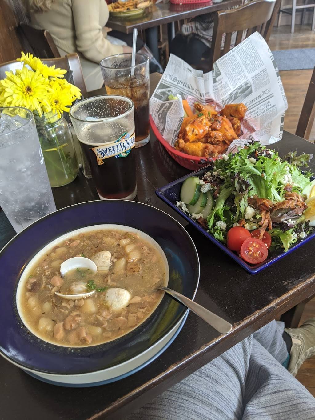 The Spot Bar & Kitchen | restaurant | 1006 S Lake Park Blvd, Carolina Beach, NC 28428, USA | 9107070990 OR +1 910-707-0990