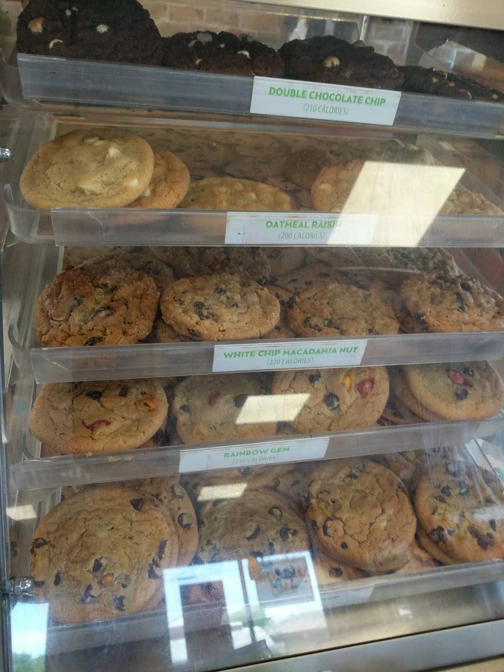 Subway | restaurant | 1901 Locust St, Sterling, IL 61081, USA | 8156227846 OR +1 815-622-7846