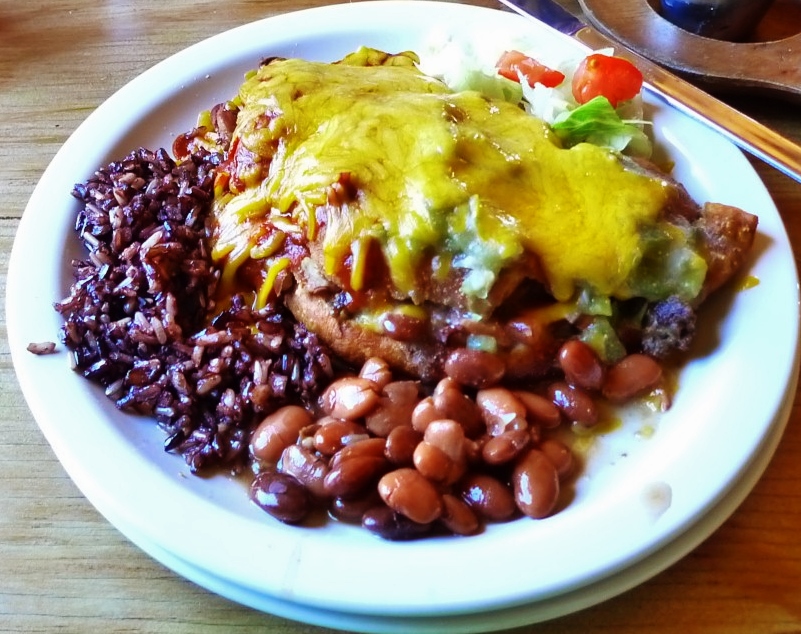 Tiwa Kitchen Restaurant | bakery | 328 Veterans Hwy, Taos, NM 87571, USA | 5757511020 OR +1 575-751-1020