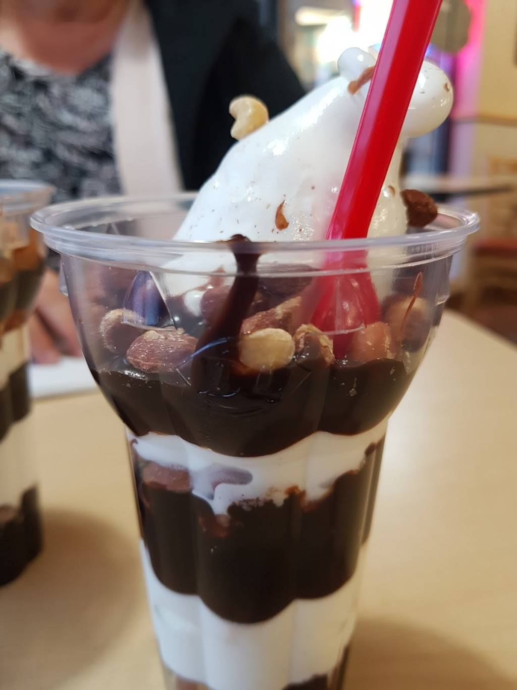 Dairy Queen Grill & Chill | restaurant | 304 Stone Rd W Unit 4, Guelph, ON N1G 4W4, Canada | 5197630892 OR +1 519-763-0892