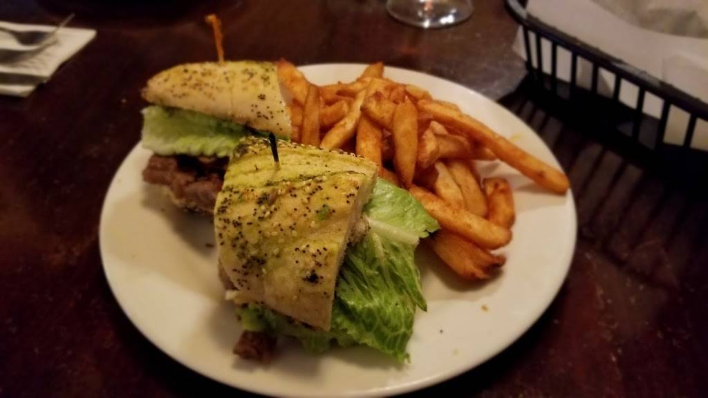 Pinocchios Bar & Grill | restaurant | 4820 Vista Blvd, Sparks, NV 89436, USA | 7756260101 OR +1 775-626-0101