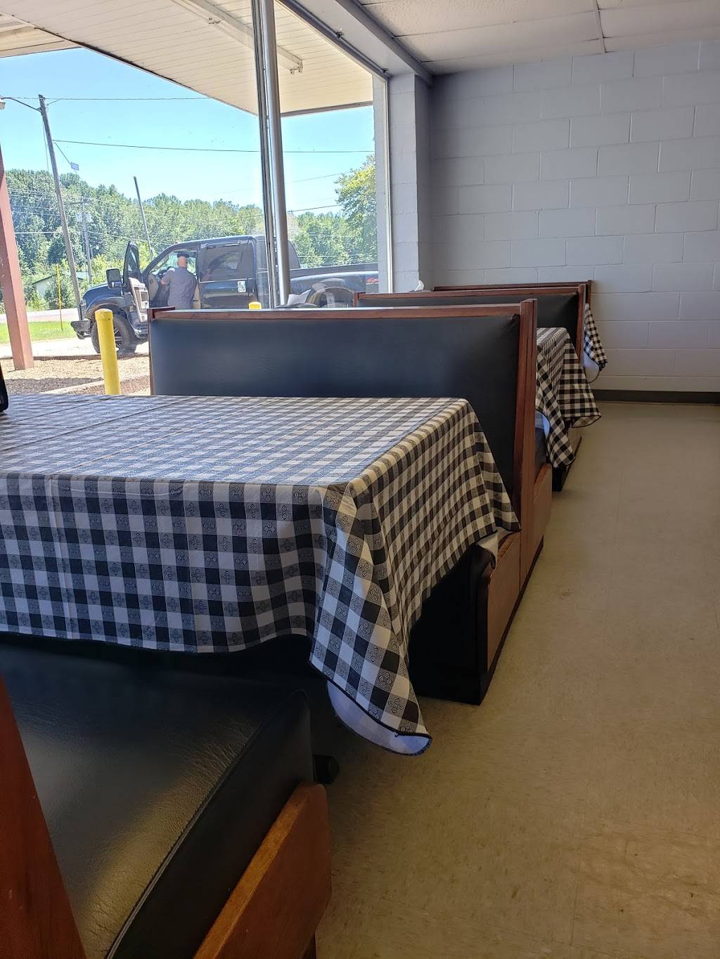 Travelers BBQ | restaurant | Lexington, TN 38351, USA | 7312499600 OR +1 731-249-9600