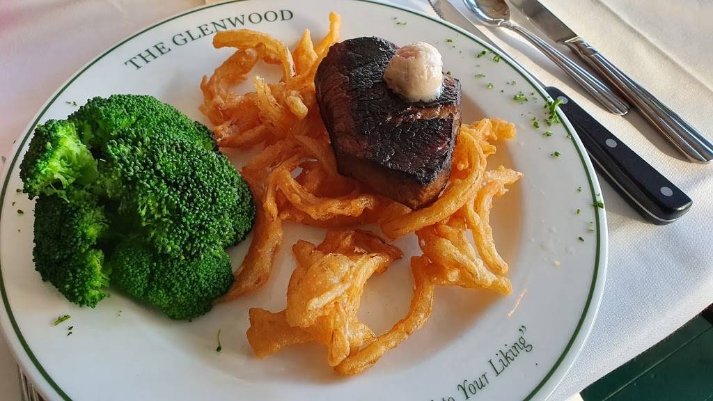 The Glenwood | restaurant | 4604 Main St, Onekama, MI 49675, USA | 2318893734 OR +1 231-889-3734