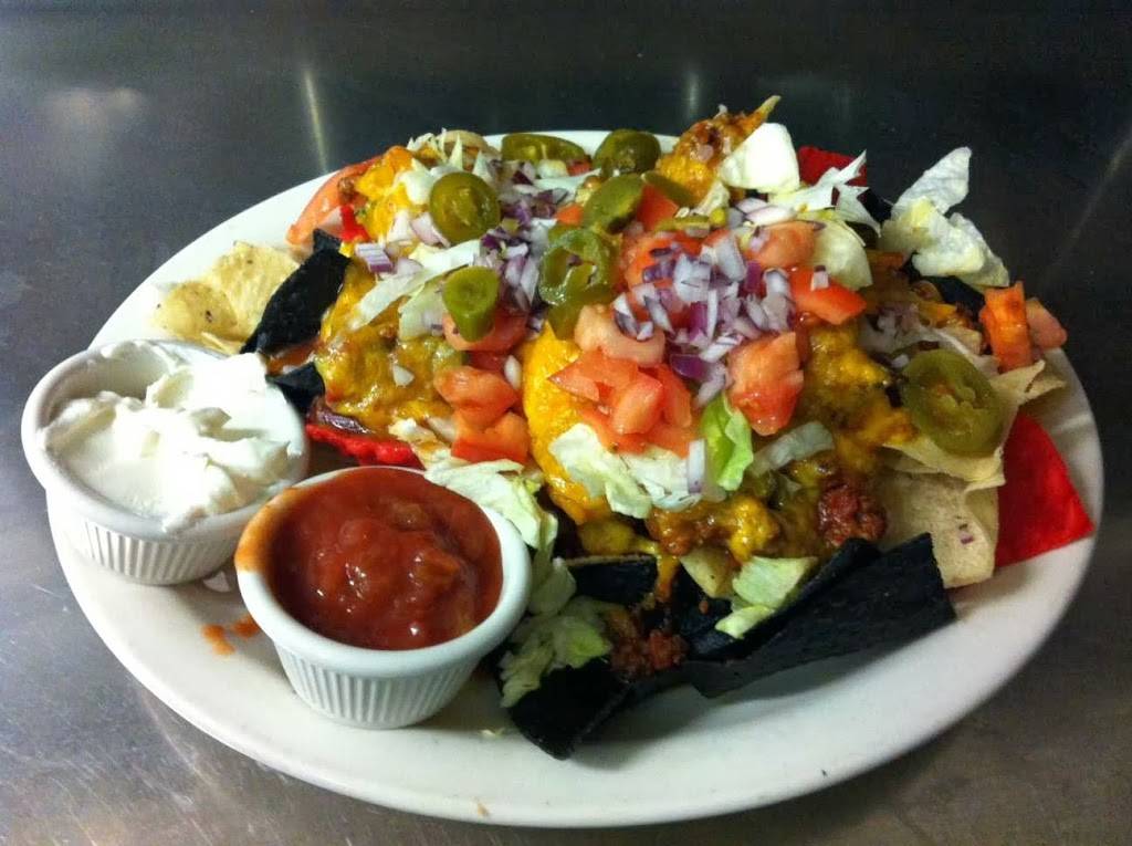 Redds | restaurant | 317 Washington Ave, Carlstadt, NJ 07072, USA | 2019330015 OR +1 201-933-0015