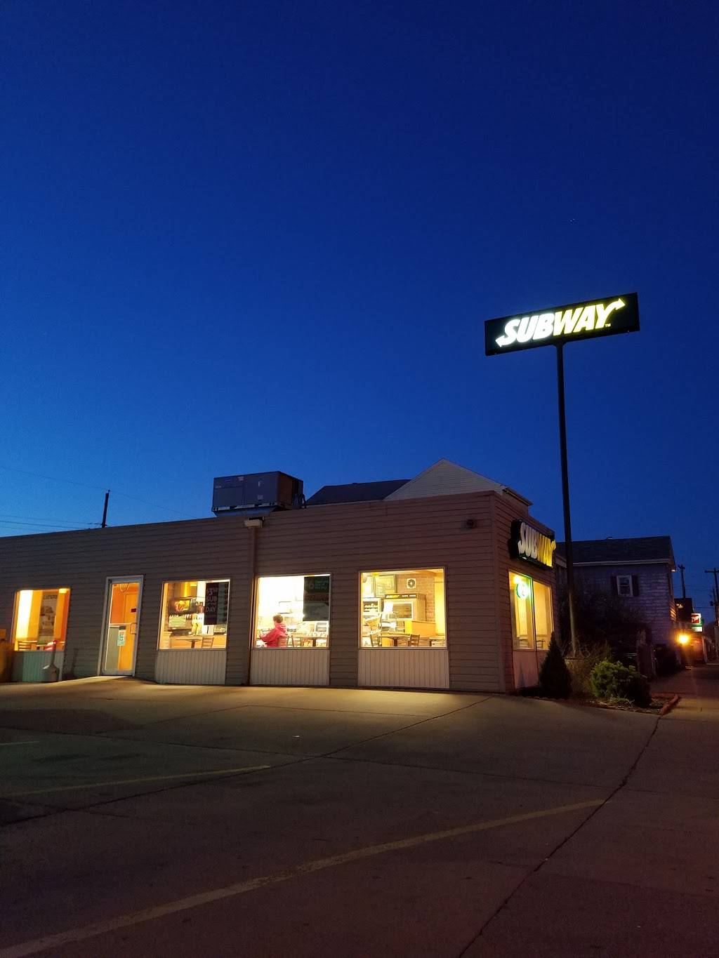 Subway | restaurant | 25 Marshall St N, Benwood, WV 26031, USA | 3042324700 OR +1 304-232-4700