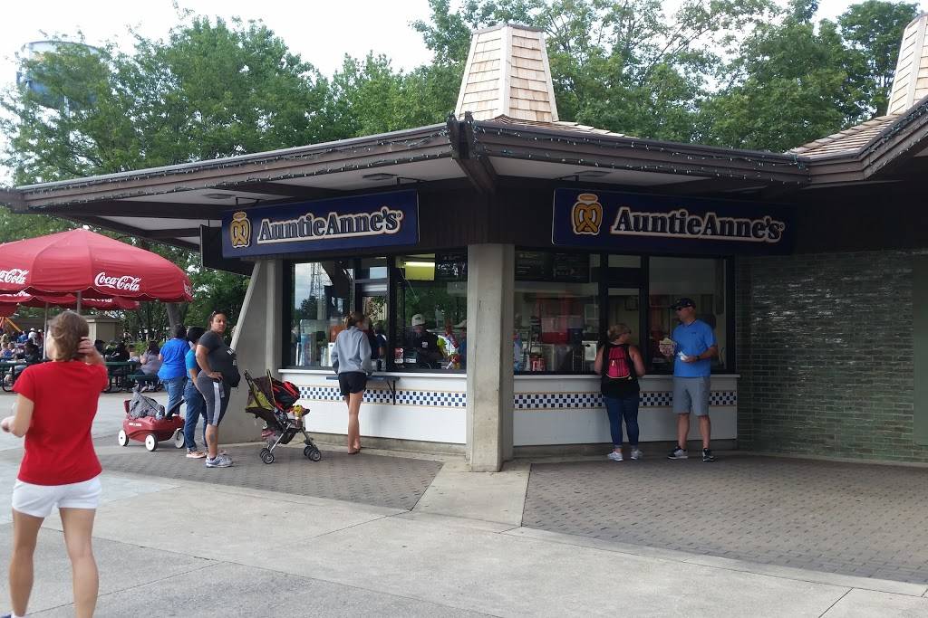 Auntie Annes | restaurant | 1 Cedar Point Dr, Sandusky, OH 44870, USA | 4196272324 OR +1 419-627-2324