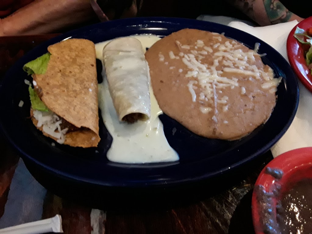 Avocados Ruston | restaurant | 1429 Eagle Dr, Ruston, LA 71270, USA | 3182247041 OR +1 318-224-7041