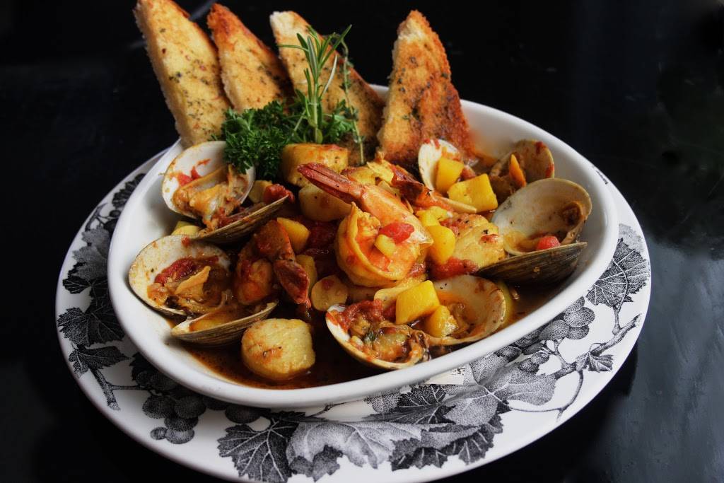 Wilcox Tavern | restaurant | 5153 Old Post Rd, Charlestown, RI 02813, USA | 4013221829 OR +1 401-322-1829