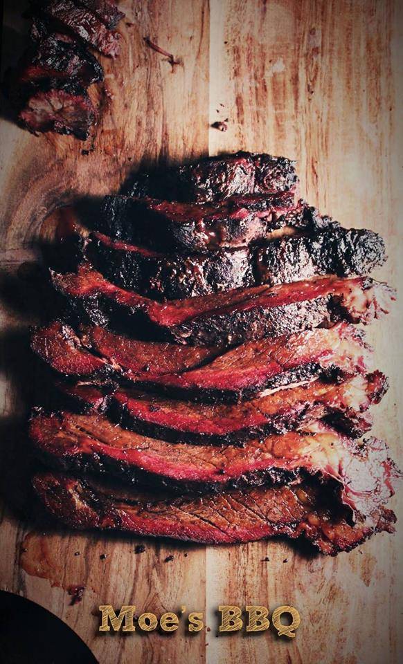 Moes BBQ | restaurant | 2446 Bank St, Ottawa, ON K1V 1A4, Canada | 6136951786 OR +1 613-695-1786