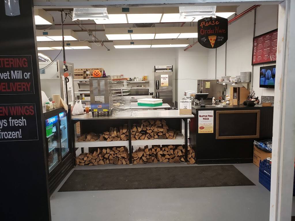 Woodfellas Pizza & Wings | restaurant | 22 Bayview Ave, Stonington, CT 06378, USA | 8607159663 OR +1 860-715-9663