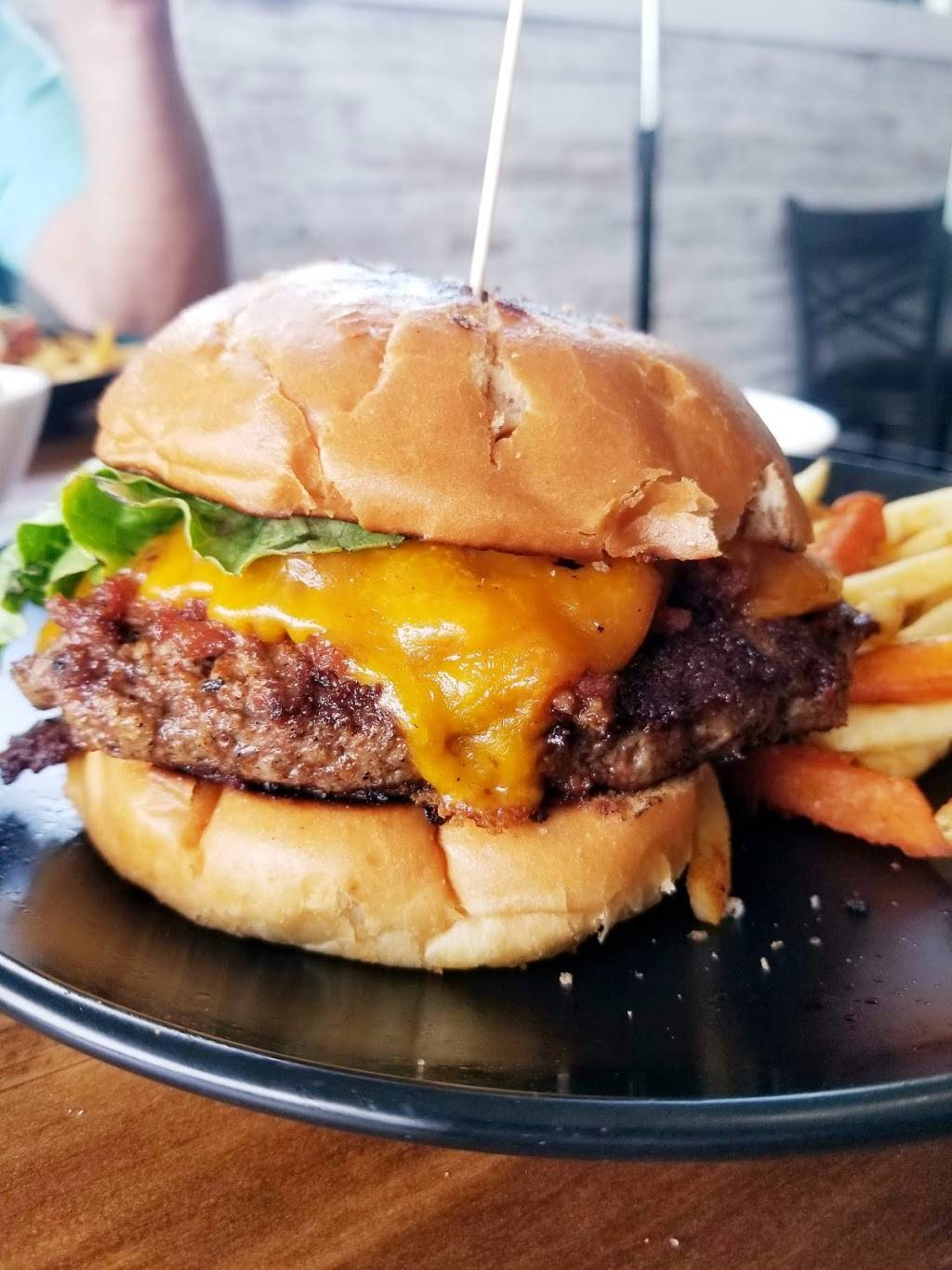 JJs Table and Bar | restaurant | 6982 E Harbor Rd, Lakeside Marblehead, OH 43440, USA | 4199607085 OR +1 419-960-7085