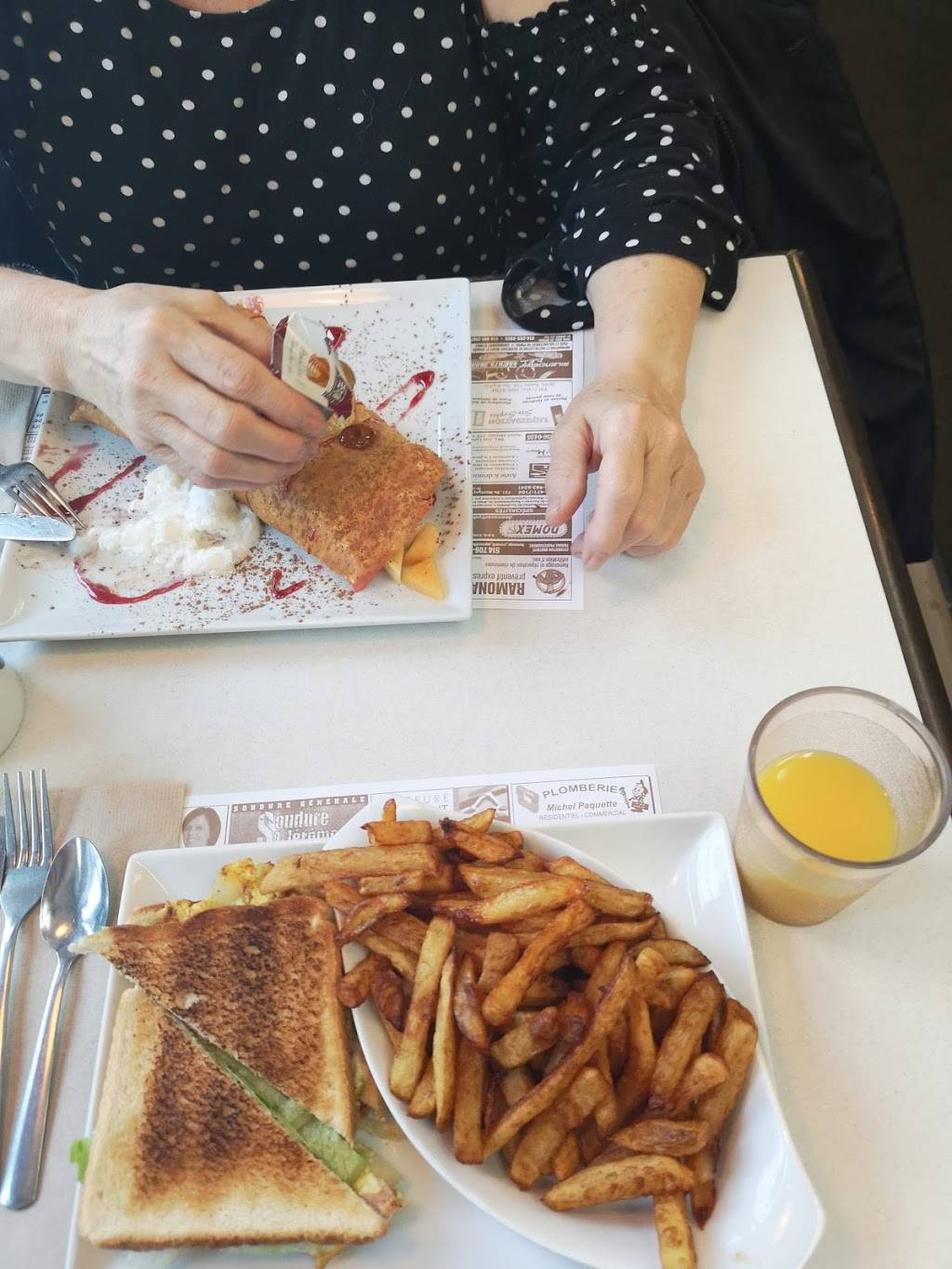 Restaurant 1 gars 1 fille Chez Vic | restaurant | 295 Rue de Montigny, Saint-Jérôme, QC J7Z 5R1, Canada | 4504384681 OR +1 450-438-4681