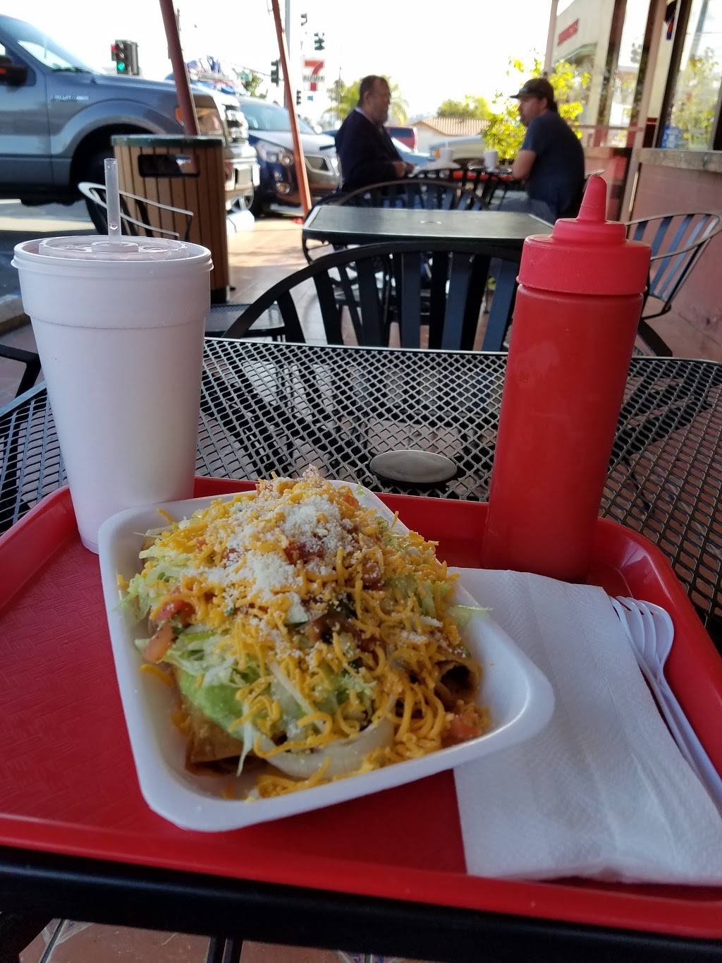 Los Chavos | restaurant | 1340 N 2nd St, El Cajon, CA 92021, USA | 6194477197 OR +1 619-447-7197