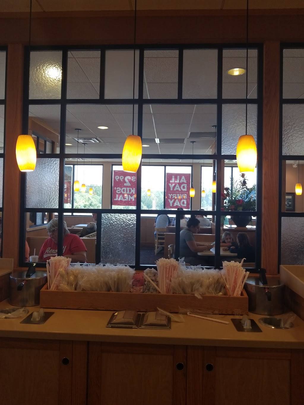 Wendys | restaurant | 1809 S Main St, Farmville, VA 23901, USA | 4343927419 OR +1 434-392-7419
