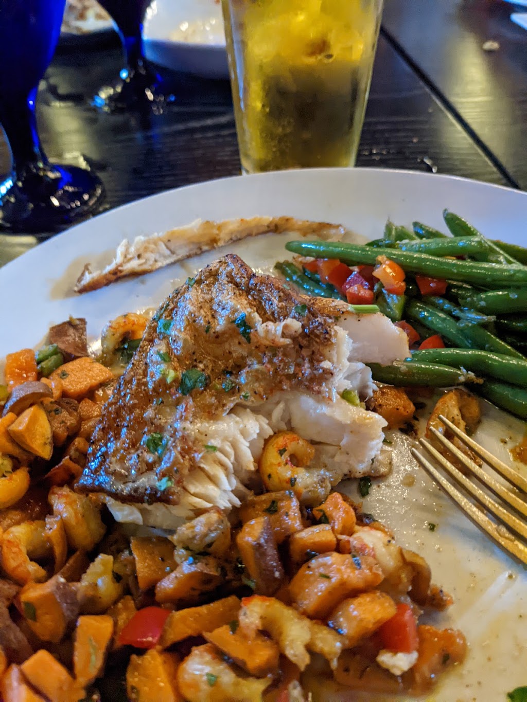 Aspens Restaurant and Lounge | restaurant | 6995 W 151st St, Overland Park, KS 66223, USA | 9134130033 OR +1 913-413-0033