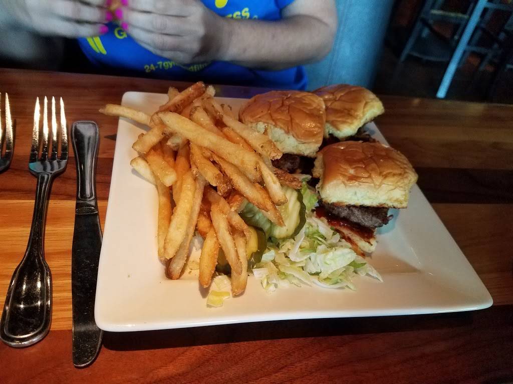 BJs Restaurant & Brewhouse | restaurant | 2715 Fairfield Commons, Beavercreek, OH 45431, USA | 9379560500 OR +1 937-956-0500